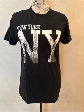 New York NY Black Graphic Tee - Women